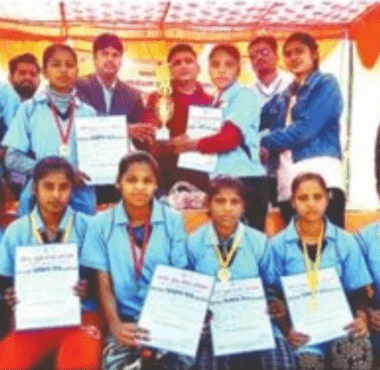 खो- खो में सरोज देवी कॉलेज एवं कबड्डी में लड़ामदा की टीम बनी विजेता