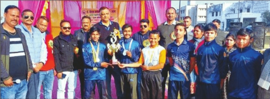 मल्लखंभ प्रतियोगिता में बैकुंठी देवी डिग्री कॉलेज प्रथम