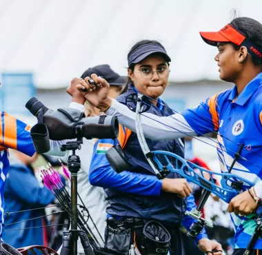 Archery: कंपाउंड तीरंदाज बेटियां पहली बार विश्व चैंपियन बनीं; ज्योति, परणीत और अदिति की टीम ने जीता स्वर्ण